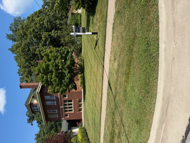 Residential real estate sign installation in Chesterton, Indiana